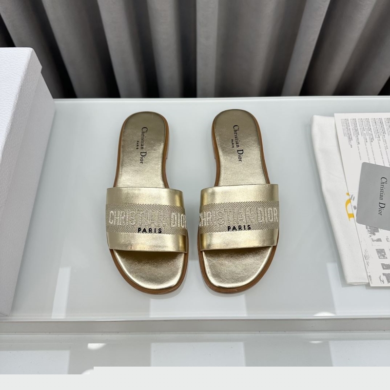 ch**an D*or slippers